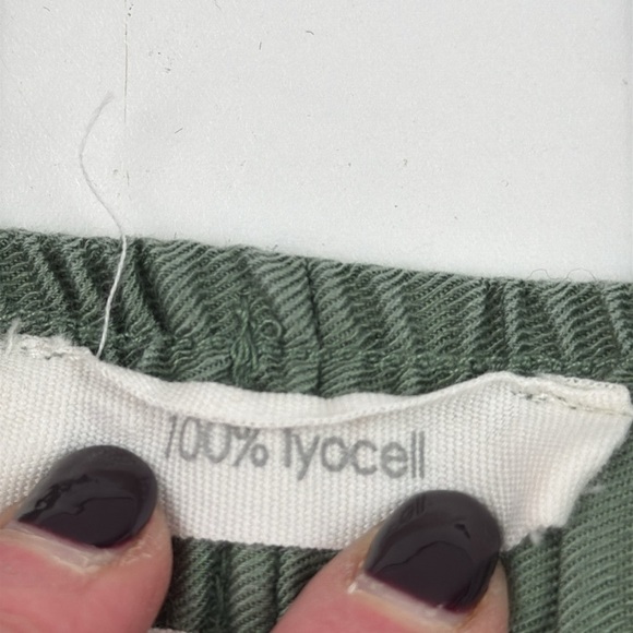 C & C California pull on green jogger pant with stars - Picture 12 of 13